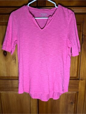 Chico's Women’s Pink Short Sleeve Slight V-Neck Tee